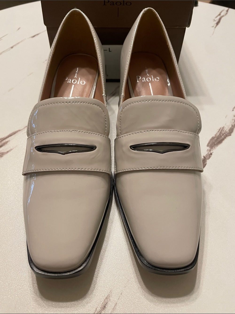 Paolo Miramar Light Dove Patent Loafers with Silver Accent New In Box Sz 7 1/2